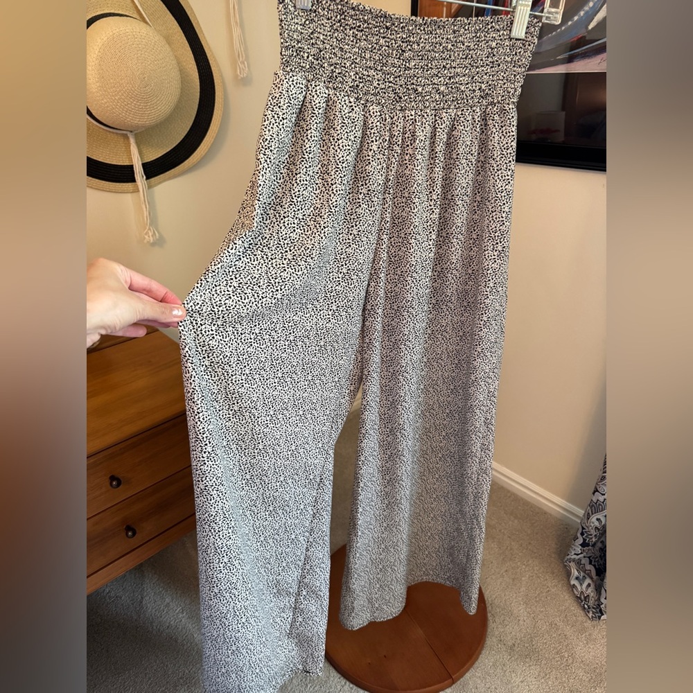 Sienna Sky animal print palazzo pants size medium